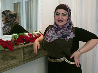 Sizzling жена носит хиджаб и всегда хочет секса