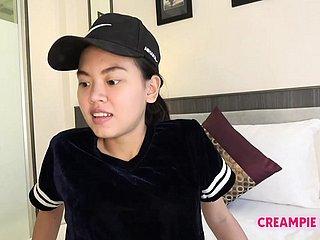 Thai girl trims beaver coupled with gets creampied